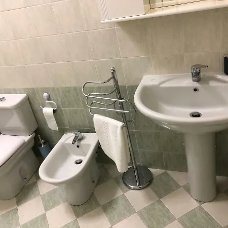شقة 